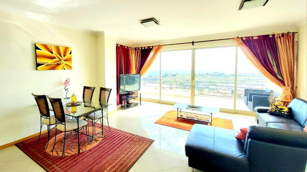 Penthouse With Sea Views Lägenhet Albufeira Exteriör bild