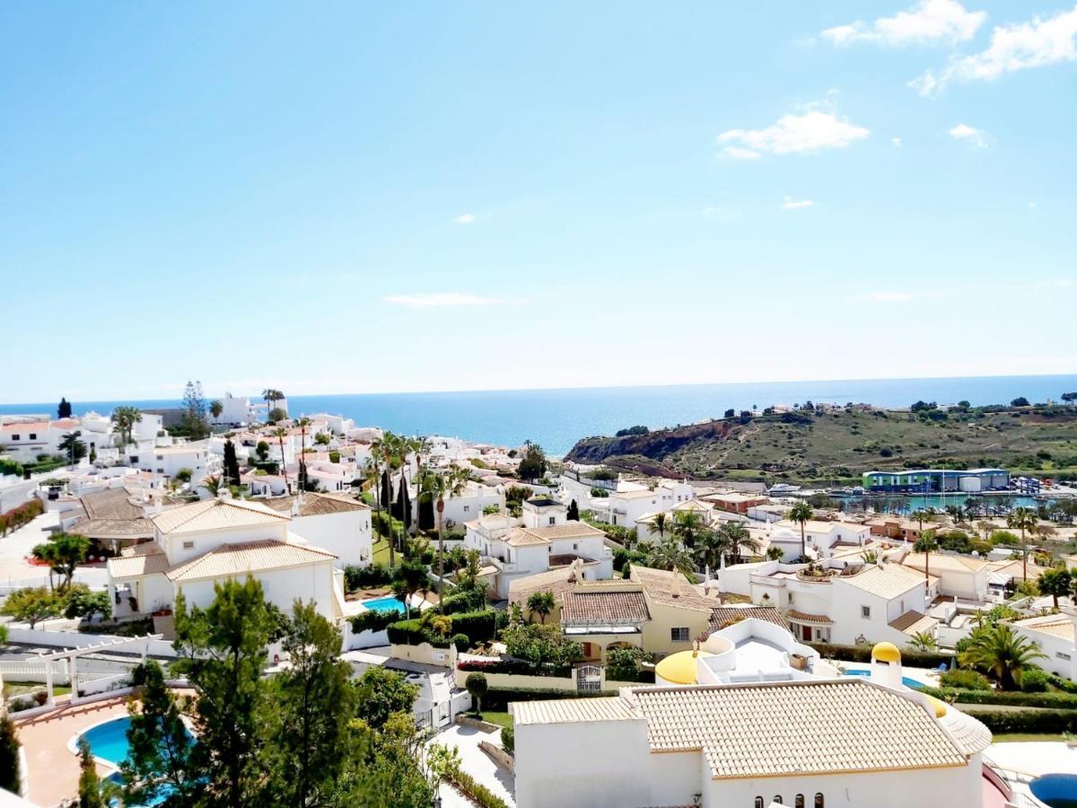 Penthouse With Sea Views Lägenhet Albufeira Exteriör bild