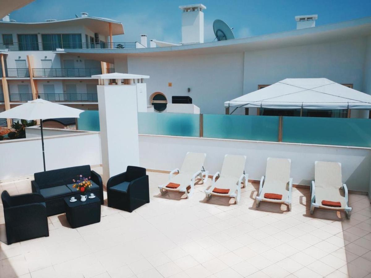 Penthouse With Sea Views Lägenhet Albufeira Exteriör bild