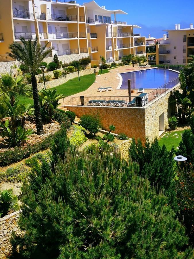 Penthouse With Sea Views Lägenhet Albufeira Exteriör bild
