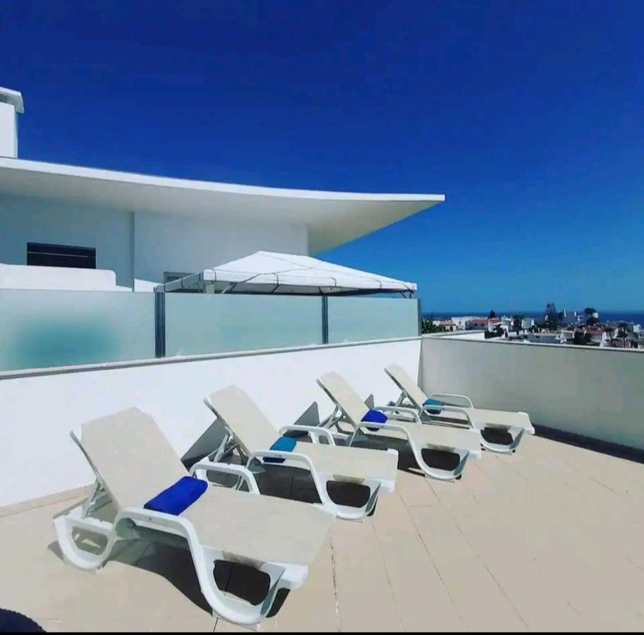 Penthouse With Sea Views Lägenhet Albufeira Exteriör bild